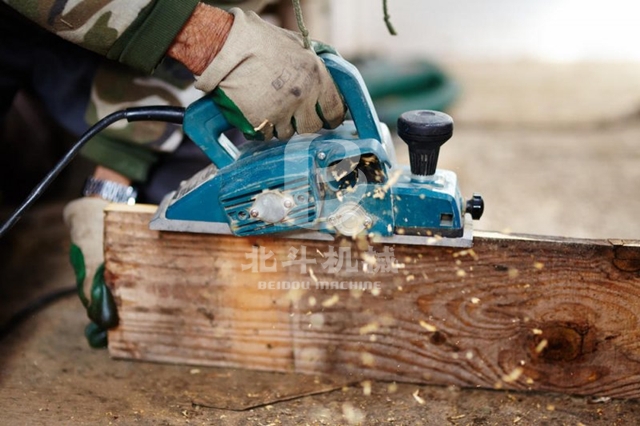 锯末炭化设备实现木材加工企业废渣环保利用